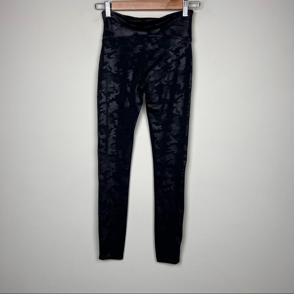 Spanx Faux Leather Camo Leggings - Picture 6 of 11